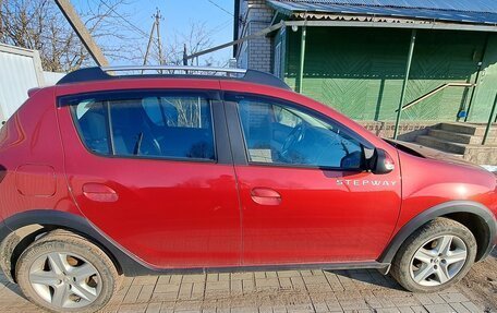 Renault Sandero II рестайлинг, 2016 год, 1 000 000 рублей, 2 фотография
