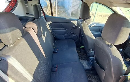 Renault Sandero II рестайлинг, 2016 год, 1 000 000 рублей, 6 фотография