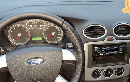 Ford Focus II рестайлинг, 2006 год, 400 000 рублей, 17 фотография