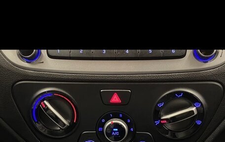 Hyundai Solaris II рестайлинг, 2017 год, 750 000 рублей, 5 фотография