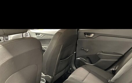 Hyundai Solaris II рестайлинг, 2017 год, 750 000 рублей, 9 фотография