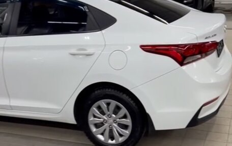 Hyundai Solaris II рестайлинг, 2017 год, 750 000 рублей, 13 фотография