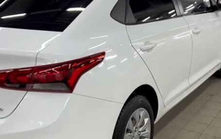 Hyundai Solaris II рестайлинг, 2017 год, 750 000 рублей, 18 фотография