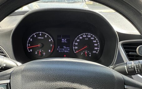 Hyundai Solaris II рестайлинг, 2017 год, 750 000 рублей, 25 фотография