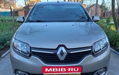 Renault Logan II, 2018 год, 1 150 000 рублей, 3 фотография