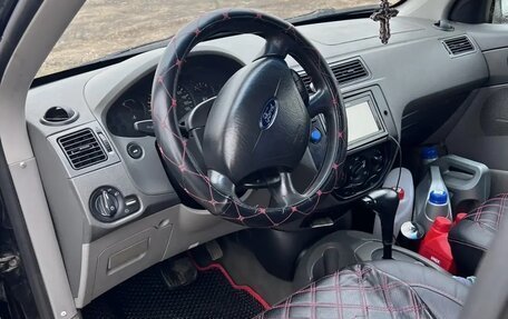 Ford Focus IV, 2004 год, 300 000 рублей, 23 фотография