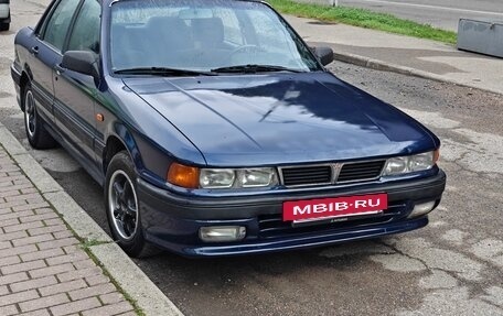 Mitsubishi Galant VIII, 1990 год, 140 000 рублей, 2 фотография