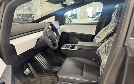 Tesla Cybertruck, 2024 год, 18 200 000 рублей, 14 фотография