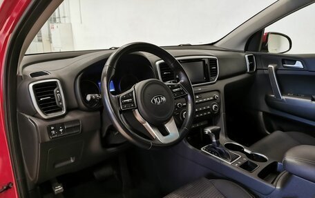 KIA Sportage IV рестайлинг, 2019 год, 2 205 000 рублей, 18 фотография