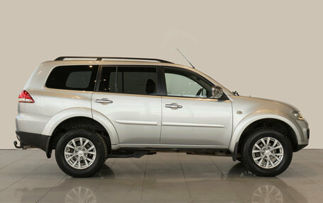 Mitsubishi Pajero Sport II рестайлинг, 2014 год, 1 770 000 рублей, 5 фотография