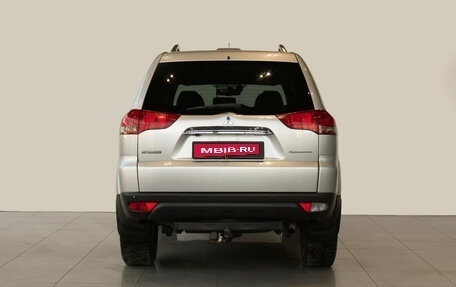 Mitsubishi Pajero Sport II рестайлинг, 2014 год, 1 770 000 рублей, 4 фотография