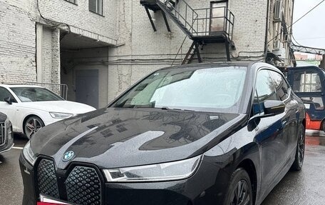 BMW iX, 2022 год, 6 000 000 рублей, 4 фотография