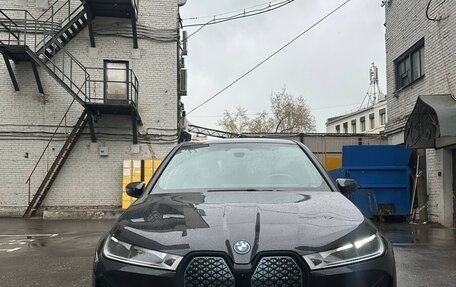 BMW iX, 2022 год, 6 000 000 рублей, 3 фотография