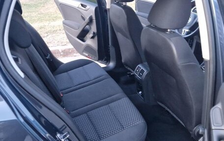 Volkswagen Golf VI, 2010 год, 700 000 рублей, 8 фотография