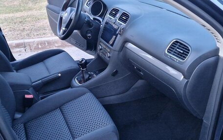 Volkswagen Golf VI, 2010 год, 700 000 рублей, 7 фотография