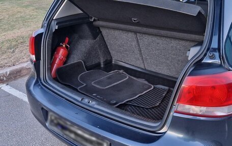 Volkswagen Golf VI, 2010 год, 700 000 рублей, 10 фотография