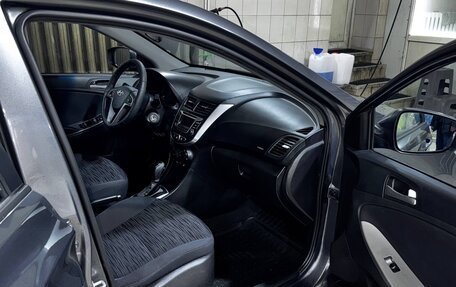 Hyundai Solaris II рестайлинг, 2014 год, 780 000 рублей, 18 фотография