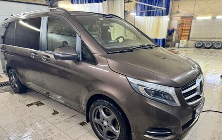 Mercedes-Benz V-Класс, 2017 год, 4 700 000 рублей, 9 фотография