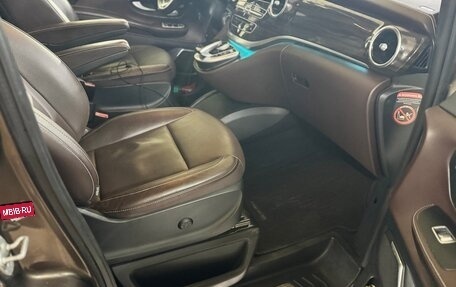 Mercedes-Benz V-Класс, 2017 год, 4 700 000 рублей, 11 фотография