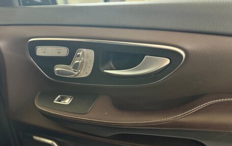 Mercedes-Benz V-Класс, 2017 год, 4 700 000 рублей, 14 фотография