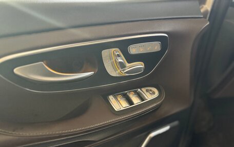 Mercedes-Benz V-Класс, 2017 год, 4 700 000 рублей, 15 фотография