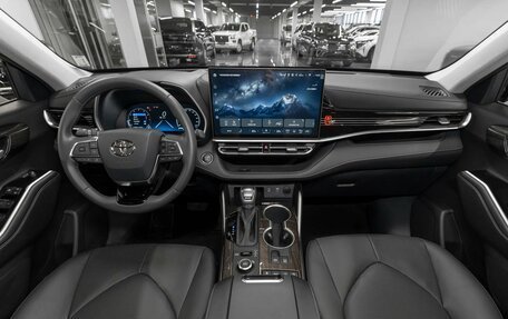 Toyota Highlander, 2026 год, 5 800 000 рублей, 8 фотография