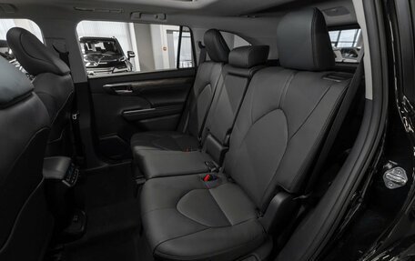 Toyota Highlander, 2026 год, 5 800 000 рублей, 14 фотография