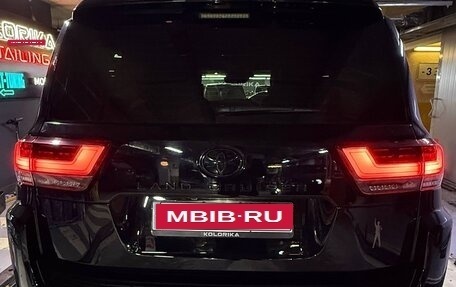 Toyota Land Cruiser, 2022 год, 11 000 000 рублей, 2 фотография