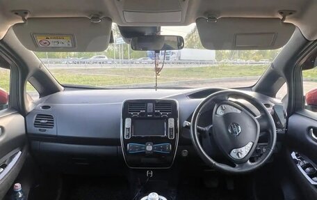 Nissan Leaf I, 2016 год, 940 000 рублей, 8 фотография