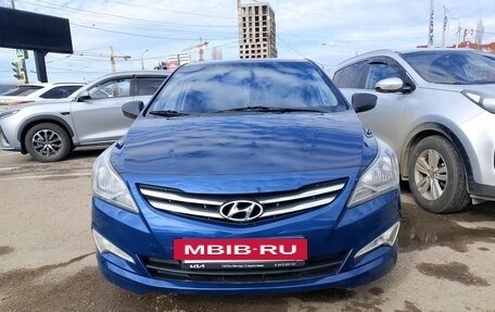 Hyundai Solaris II рестайлинг, 2015 год, 800 000 рублей, 4 фотография