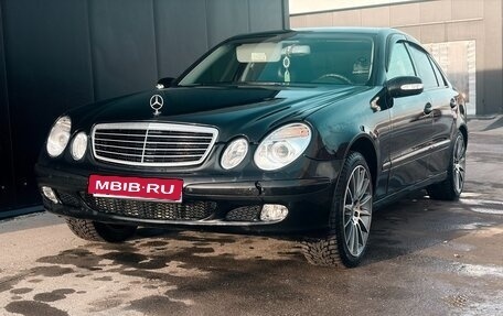 Mercedes-Benz E-Класс, 2005 год, 890 000 рублей, 1 фотография