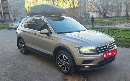 Volkswagen Tiguan II, 2018 год, 2 850 000 рублей, 6 фотография