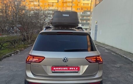 Volkswagen Tiguan II, 2018 год, 2 850 000 рублей, 2 фотография