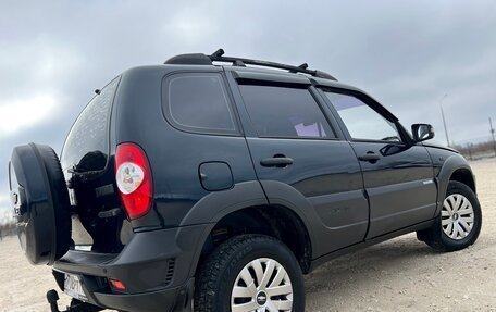 Chevrolet Niva I рестайлинг, 2011 год, 595 000 рублей, 3 фотография