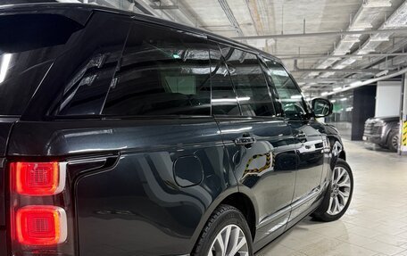 Land Rover Range Rover IV рестайлинг, 2018 год, 8 300 000 рублей, 3 фотография