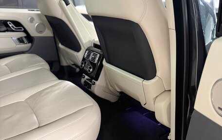 Land Rover Range Rover IV рестайлинг, 2018 год, 8 300 000 рублей, 20 фотография