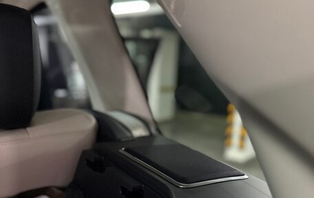 Land Rover Range Rover IV рестайлинг, 2018 год, 8 300 000 рублей, 24 фотография