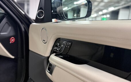 Land Rover Range Rover IV рестайлинг, 2018 год, 8 300 000 рублей, 28 фотография