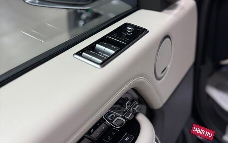 Land Rover Range Rover IV рестайлинг, 2018 год, 8 300 000 рублей, 34 фотография