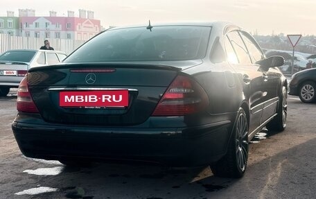 Mercedes-Benz E-Класс, 2005 год, 890 000 рублей, 3 фотография