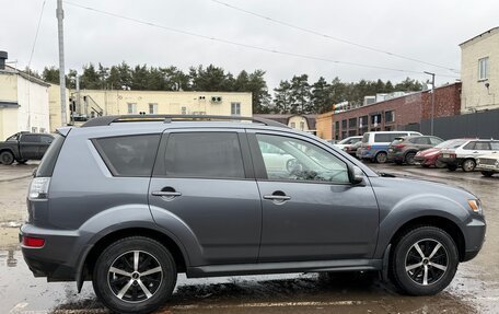 Mitsubishi Outlander III рестайлинг 3, 2011 год, 1 200 000 рублей, 2 фотография