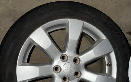 Mitsubishi Outlander III рестайлинг 3, 2011 год, 1 200 000 рублей, 10 фотография