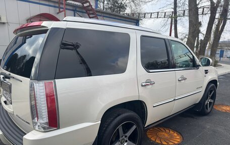 Cadillac Escalade III, 2011 год, 2 500 000 рублей, 6 фотография