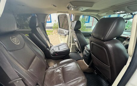 Cadillac Escalade III, 2011 год, 2 500 000 рублей, 12 фотография