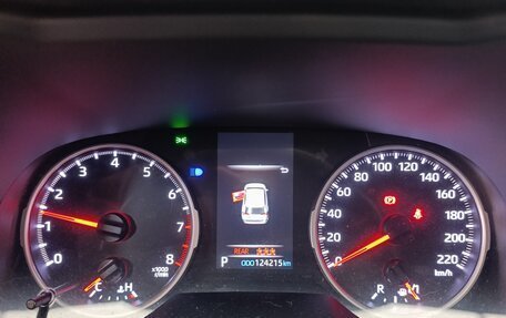 Toyota RAV4, 2021 год, 3 300 000 рублей, 9 фотография