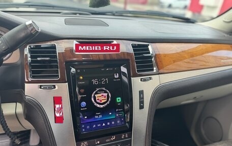 Cadillac Escalade III, 2011 год, 2 500 000 рублей, 15 фотография