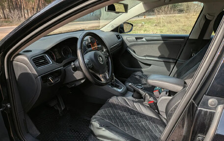 Volkswagen Jetta VI, 2013 год, 1 200 000 рублей, 11 фотография