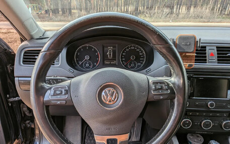 Volkswagen Jetta VI, 2013 год, 1 200 000 рублей, 14 фотография
