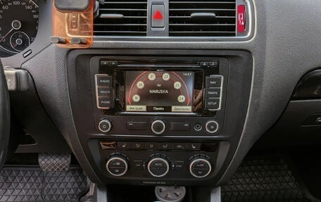 Volkswagen Jetta VI, 2013 год, 1 200 000 рублей, 13 фотография