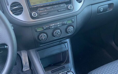 Volkswagen Tiguan I, 2009 год, 790 000 рублей, 24 фотография